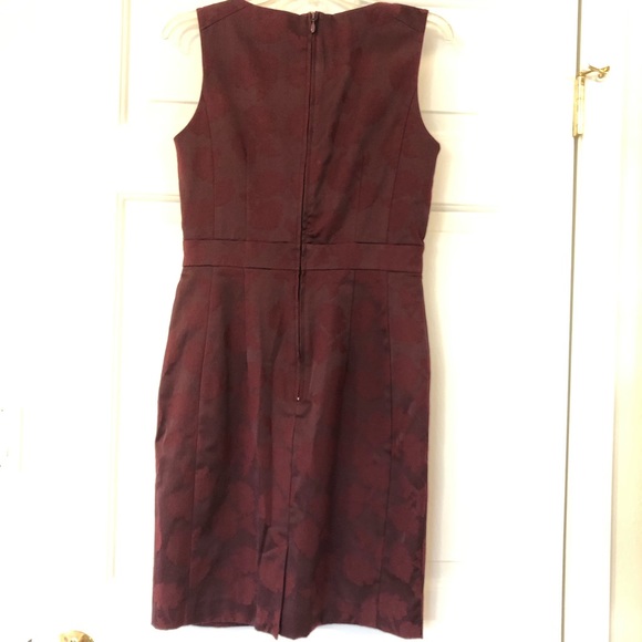 Maroon printed sheath dress - Picture 4 of 5